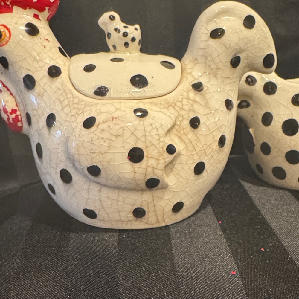 Rustic Matching Polka Dot Rooster/Chicken Sugar Bowl and Creamer - Picture 15 of 16